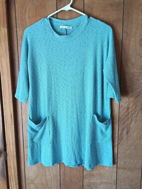 Chris & Carol Teal Ribbed Tunic Top Size S Soft Stretch Rayon Spandex Pockets